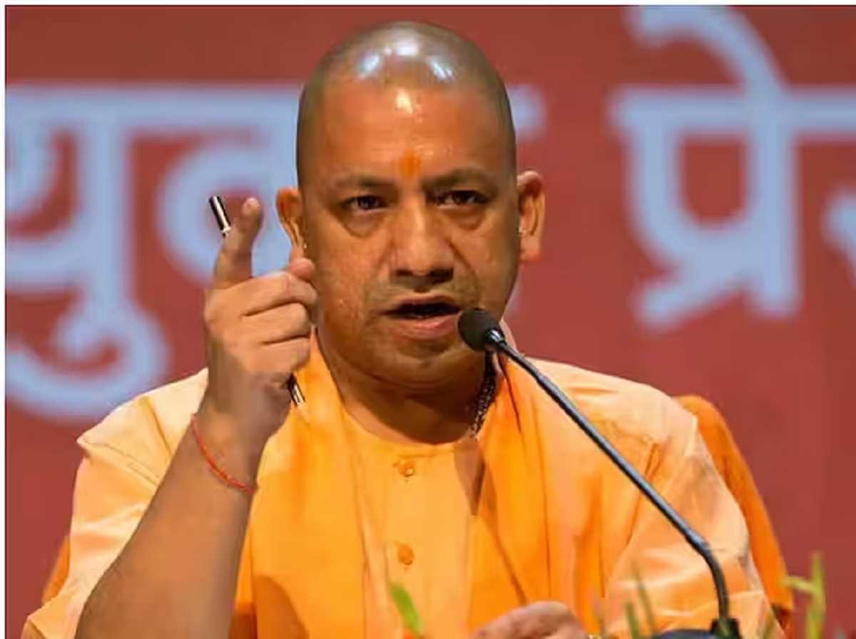 कैबिनेट में फेरबदल की तैयारी में योगी, बड़े बदलाव की संभावना